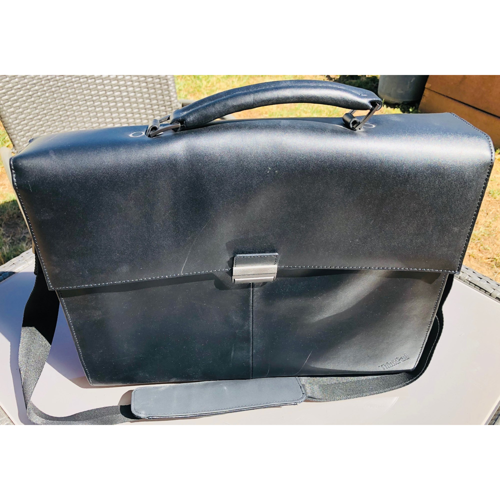 Lenovo Thinkpad Executive leather carry case